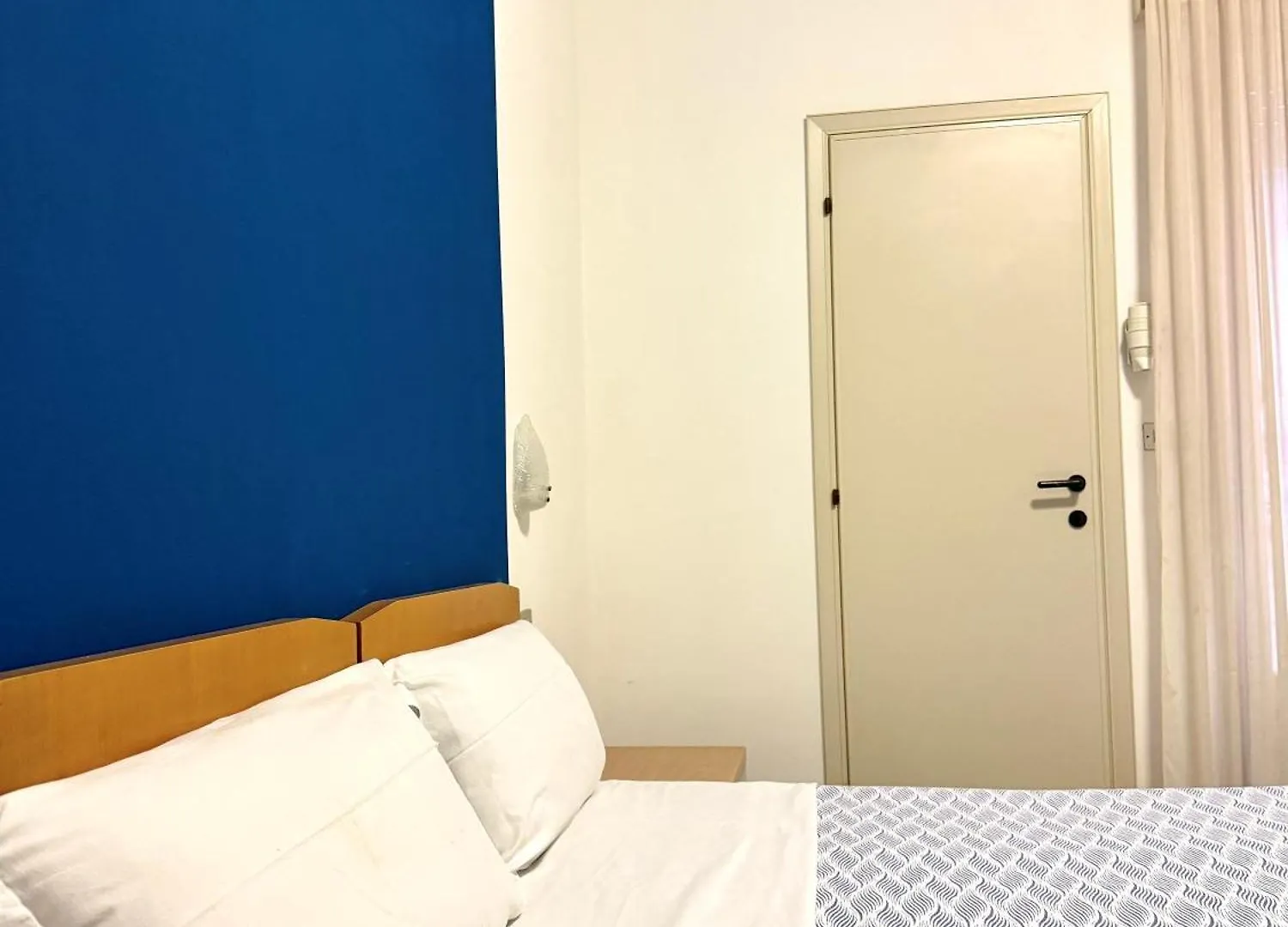 Hotel B&B Nizza Riccione 2*,  Italië